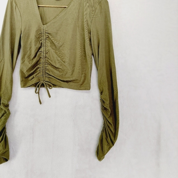 House of Harlow 1960 Green Scrunch Front Ruched Sleeve Crop Top Blouse P5015 - Picture 3 of 8